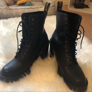 Dr. Martens Kendra Boot